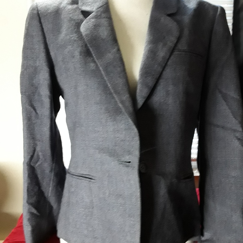 Suit set 3 pices size 8